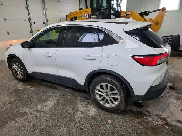 1FMCU9G6XNUB10338 2022 FORD ESCAPE - Image 2