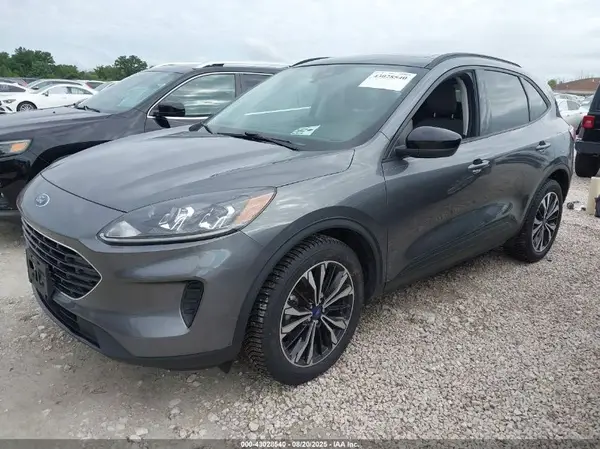 1FMCU9G6XNUB16575 2022 FORD ESCAPE - Image 2