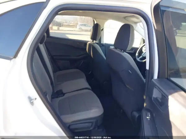 1FMCU9G6XNUB16592 2022 FORD ESCAPE - Image 8
