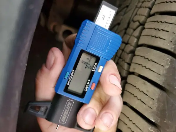 1FMCU9G6XNUB33179 2022 FORD ESCAPE - Image 2