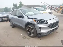 1FMCU9G6XNUB34946 2022 FORD ESCAPE