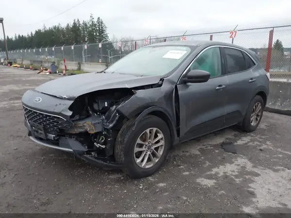 1FMCU9G6XNUB53920 2022 FORD ESCAPE - Image 2