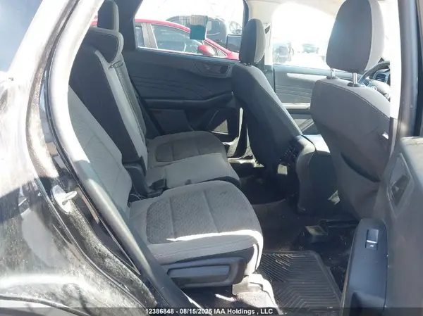 1FMCU9G6XNUB76629 2022 FORD ESCAPE - Image 8