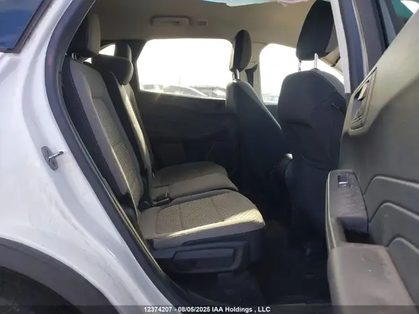 1FMCU9G6XNUB82401 2022 FORD ESCAPE - Image 8