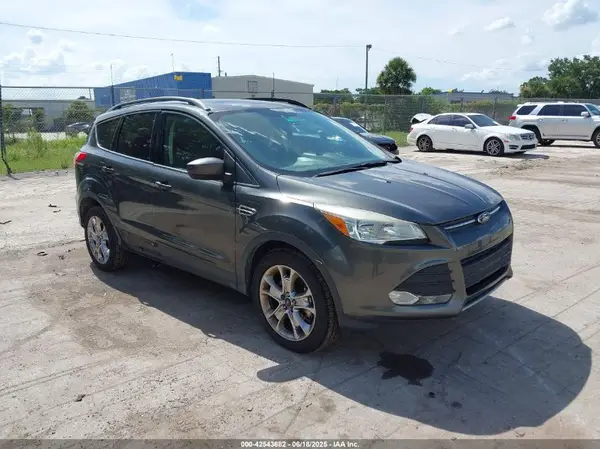 1FMCU9G90GUB05307 2016 FORD ESCAPE - Image 1