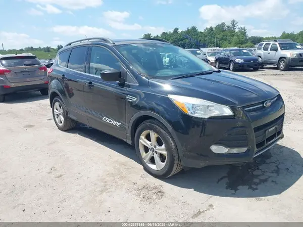 1FMCU9G90GUB28618 2016 FORD ESCAPE - Image 1
