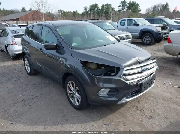 1FMCU9G90HUA32991 2017 FORD ESCAPE - Image 1