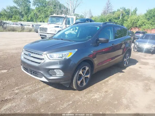 1FMCU9G90HUA48799 2017 FORD ESCAPE - Image 2