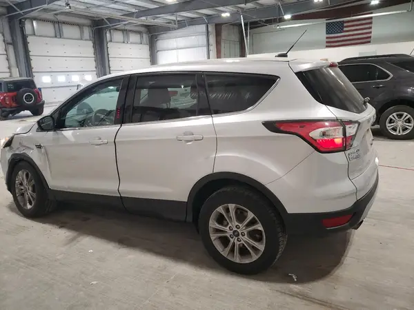1FMCU9G90HUA69507 2017 FORD ESCAPE - Image 2