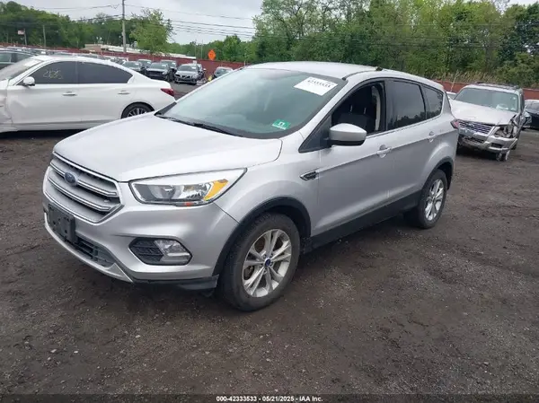 1FMCU9G90HUA74092 2017 FORD ESCAPE - Image 2