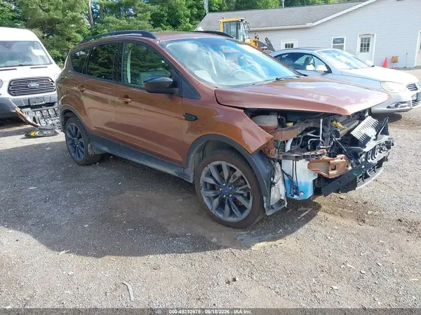 1FMCU9G90HUA86405 2017 FORD ESCAPE - Image 1