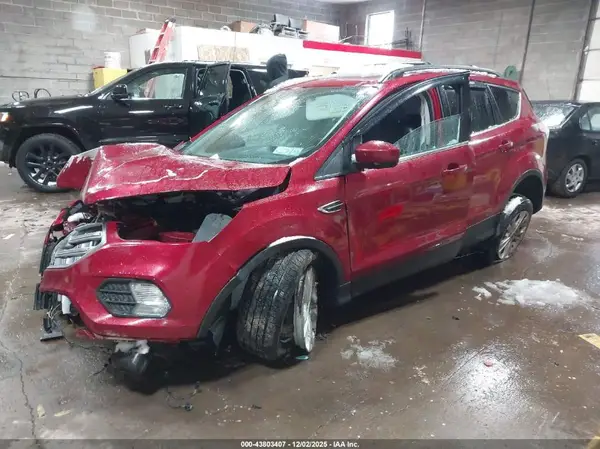 1FMCU9G90HUA90566 2017 FORD ESCAPE - Image 2