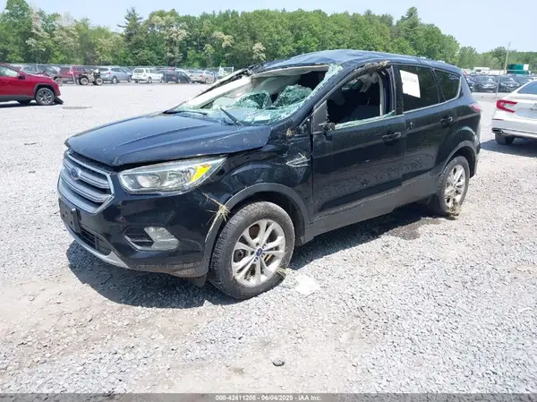 1FMCU9G90HUB04837 2017 FORD ESCAPE - Image 2