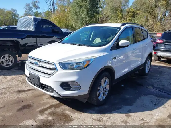 1FMCU9G90HUB57750 2017 FORD ESCAPE - Image 2