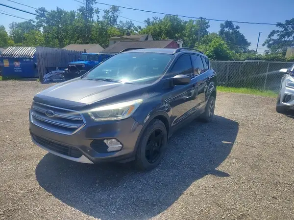 1FMCU9G90HUC73210 2017 FORD ESCAPE - Image 2