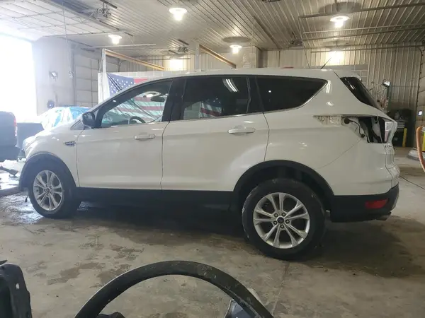1FMCU9G90HUC96504 2017 FORD ESCAPE - Image 2