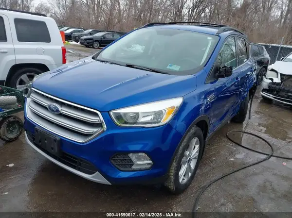 1FMCU9G90HUD55518 2017 FORD ESCAPE - Image 2
