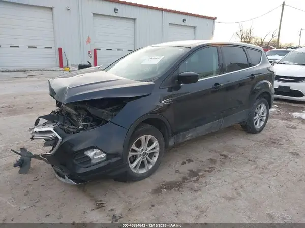 1FMCU9G90HUE13644 2017 FORD ESCAPE - Image 2
