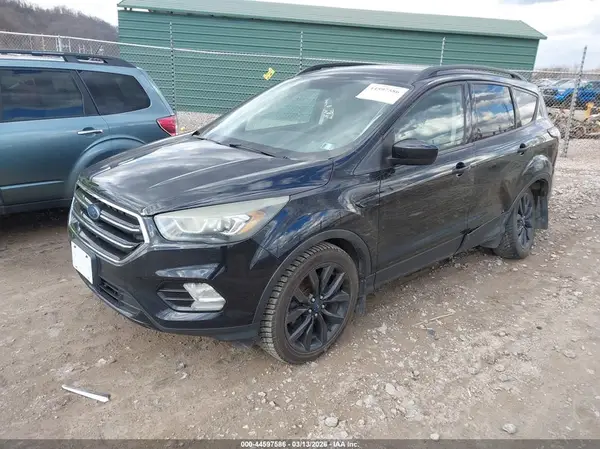 1FMCU9G90HUE62925 2017 FORD ESCAPE - Image 2