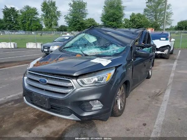 1FMCU9G90HUE76257 2017 FORD ESCAPE - Image 2