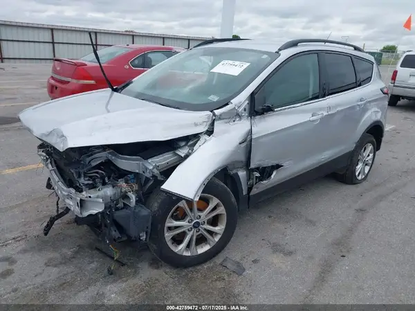 1FMCU9G90JUB48763 2018 FORD ESCAPE - Image 2