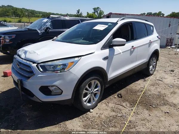 1FMCU9G90JUC41475 2018 FORD ESCAPE - Image 2