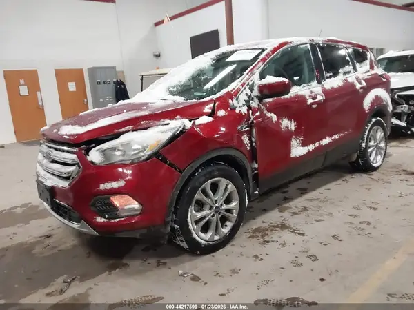 1FMCU9G90KUC08557 2019 FORD ESCAPE - Image 2