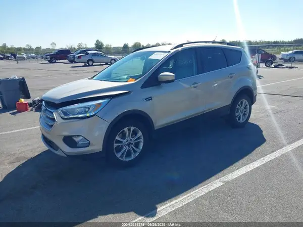 1FMCU9G91HUA29890 2017 FORD ESCAPE - Image 2