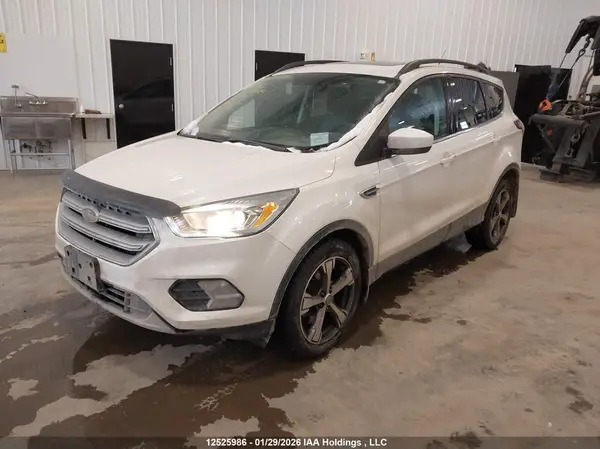 1FMCU9G91HUA55177 2017 FORD ESCAPE - Image 2