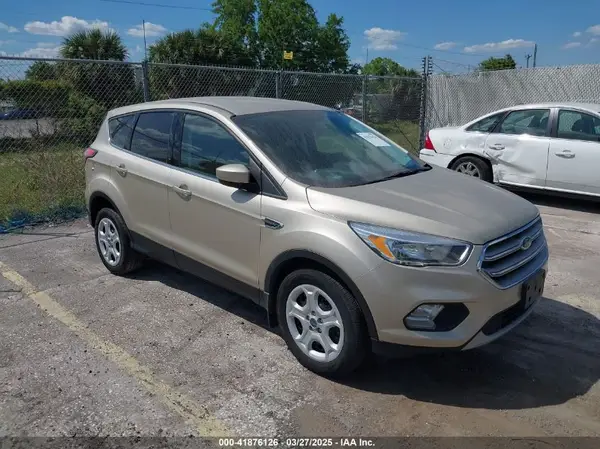 1FMCU9G91HUA59715 2017 FORD ESCAPE - Image 1