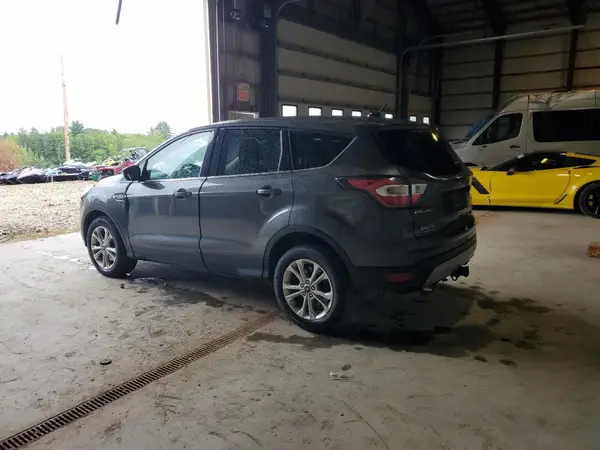 1FMCU9G91HUA73324 2017 FORD ESCAPE - Image 2