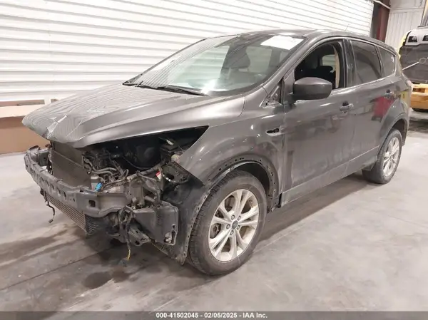 1FMCU9G91HUB08461 2017 FORD ESCAPE - Image 2