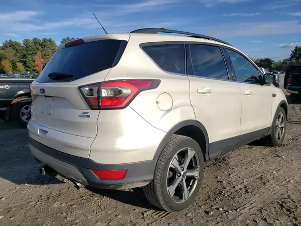 1FMCU9G91HUB25132 2017 FORD ESCAPE - Image 2