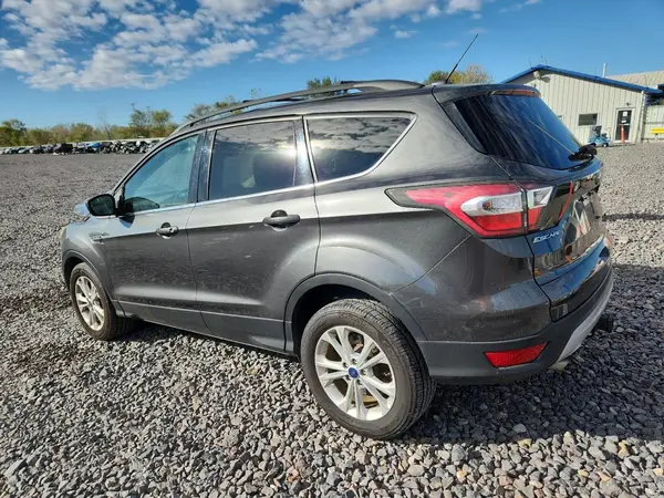 1FMCU9G91HUB32260 2017 FORD ESCAPE - Image 2