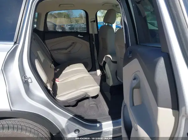 1FMCU9G91HUB61757 2017 FORD ESCAPE - Image 8