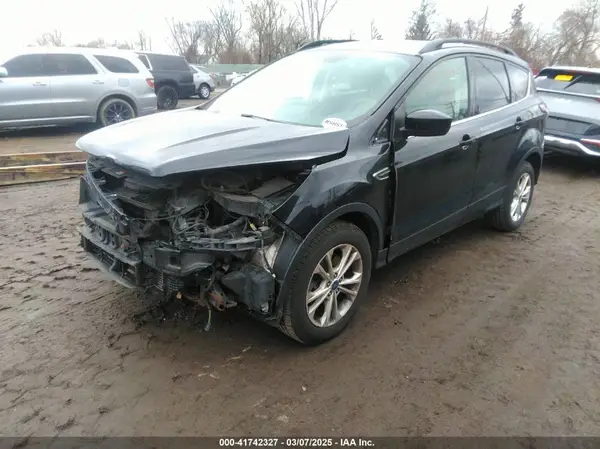 1FMCU9G91HUB62844 2017 FORD ESCAPE - Image 2