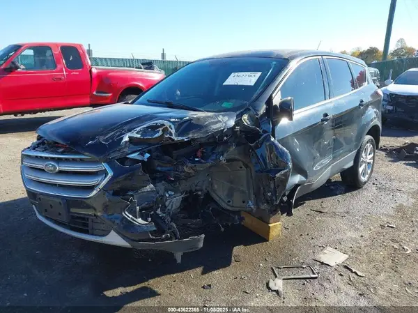 1FMCU9G91HUB64609 2017 FORD ESCAPE - Image 2