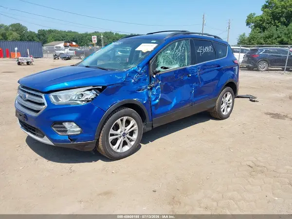 1FMCU9G91HUB65470 2017 FORD ESCAPE - Image 2