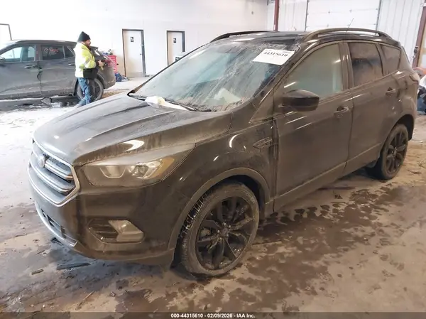 1FMCU9G91HUB66148 2017 FORD ESCAPE - Image 2