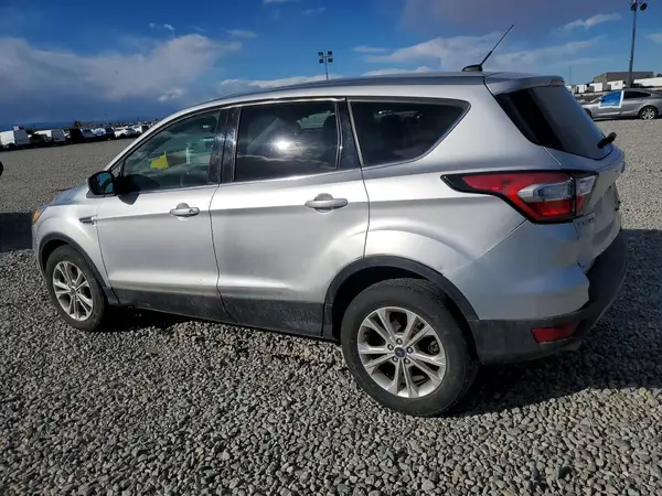 1FMCU9G91HUB67736 2017 FORD ESCAPE - Image 2