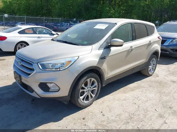 1FMCU9G91HUB76680 2017 FORD ESCAPE - Image 2