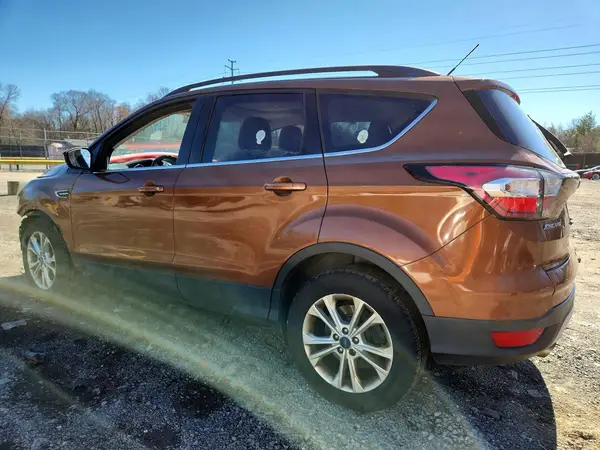 1FMCU9G91HUC06129 2017 FORD ESCAPE - Image 2
