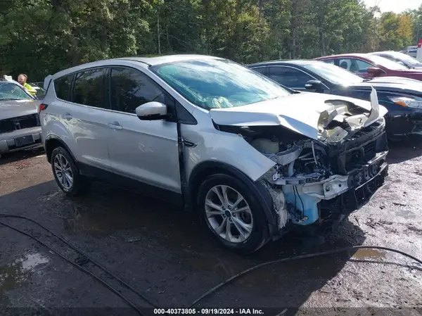 1FMCU9G91HUC96950 2017 FORD ESCAPE - Image 1