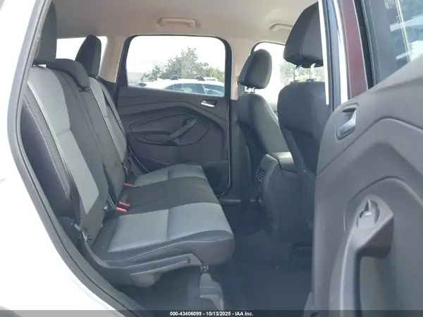 1FMCU9G91HUC97208 2017 FORD ESCAPE - Image 8