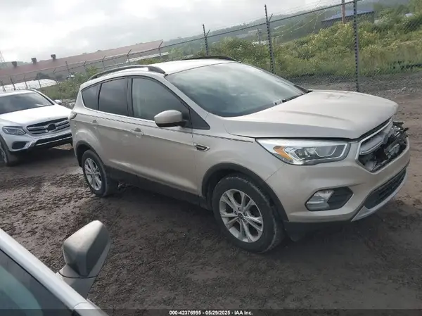 1FMCU9G91HUD06408 2017 FORD ESCAPE - Image 1
