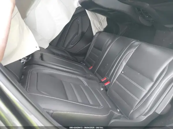 1FMCU9G91HUD19031 2017 FORD ESCAPE - Image 8