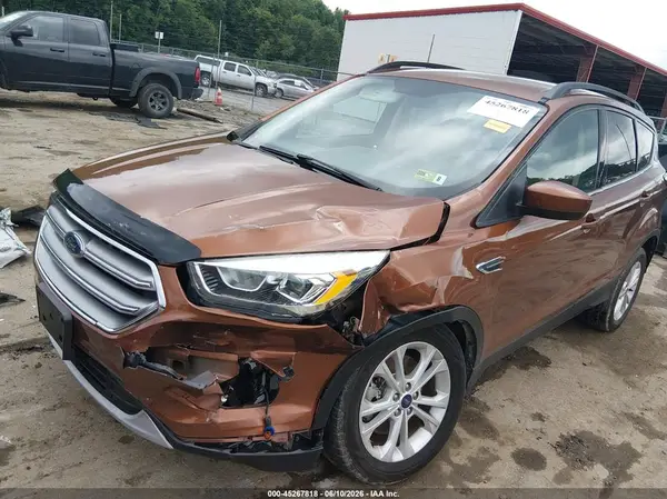 1FMCU9G91HUD30367 2017 FORD ESCAPE - Image 2