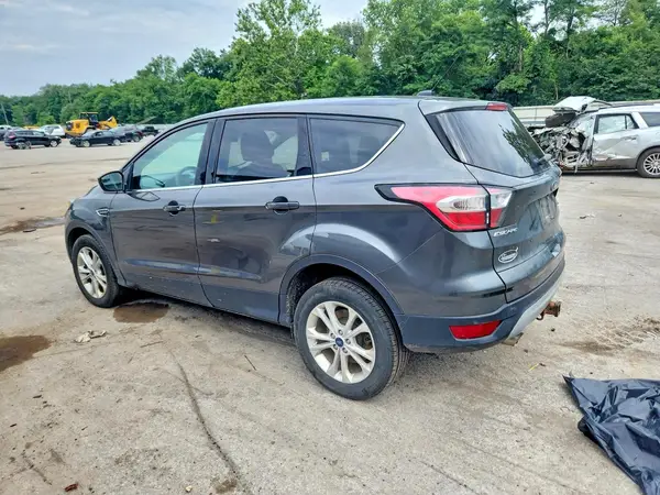 1FMCU9G91HUD37271 2017 FORD ESCAPE - Image 2