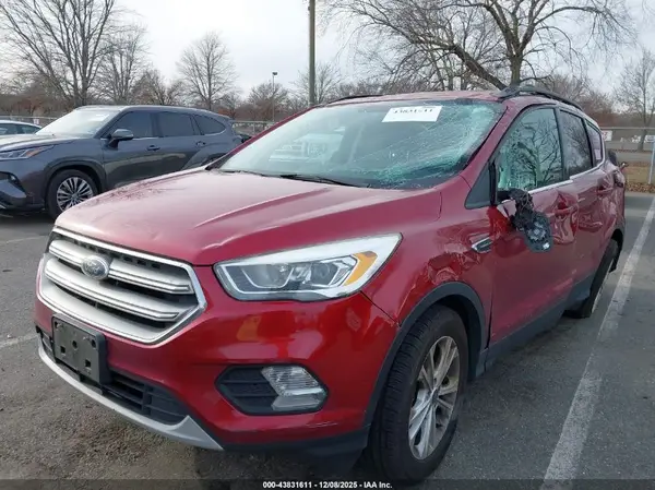 1FMCU9G91HUD43121 2017 FORD ESCAPE - Image 2