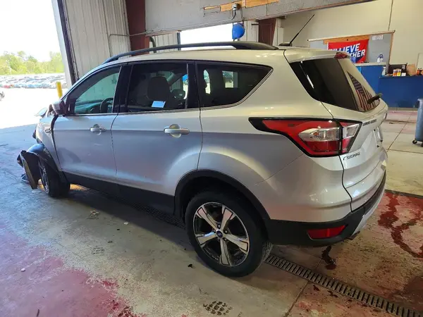1FMCU9G91HUD50344 2017 FORD ESCAPE - Image 2